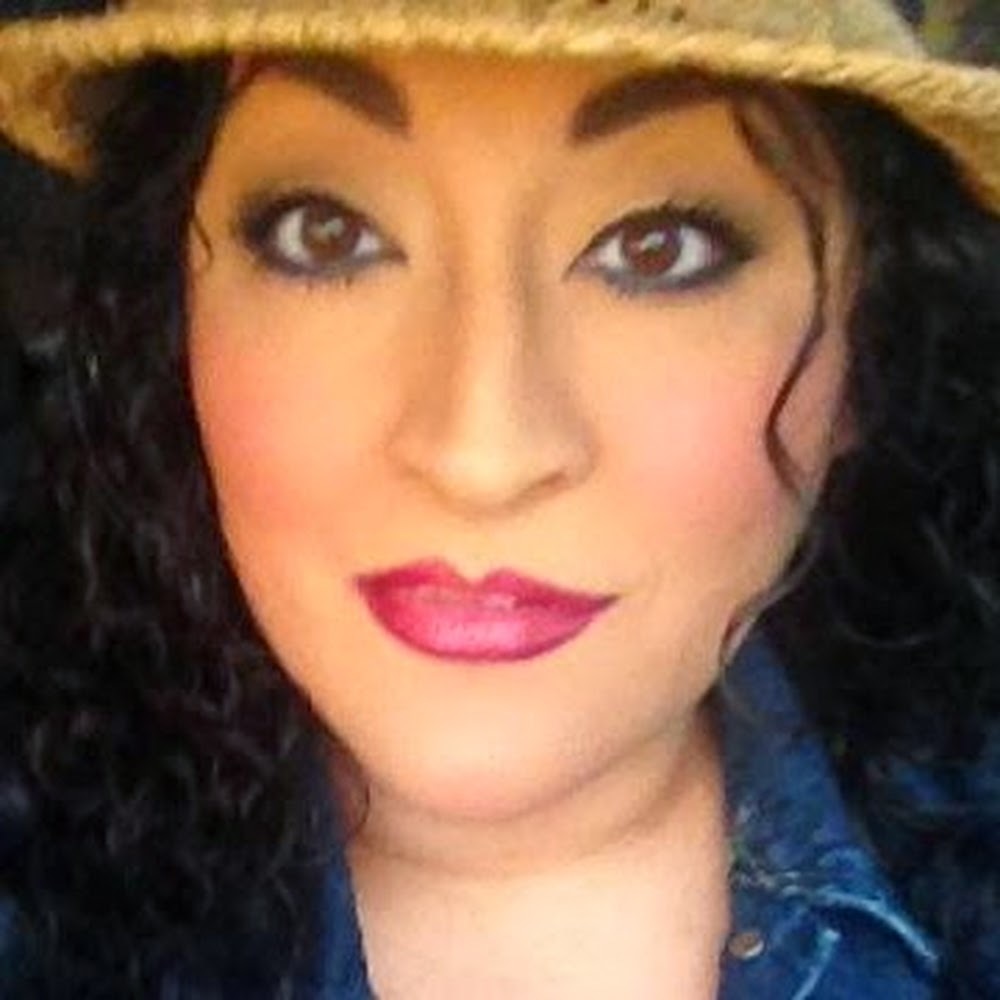 Meet your Posher, Andee